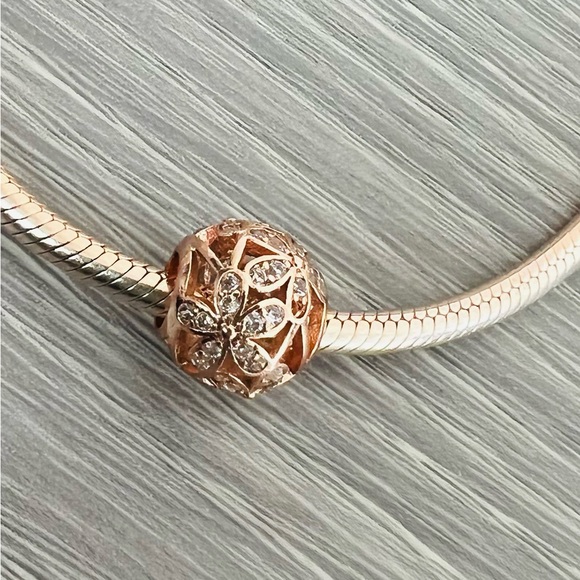 Rose gold plated & clear CZ flower charm - Picture 2 of 5